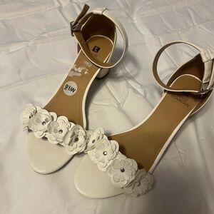 White Mountain Floral White Sandals